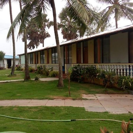 Hotel Rock Bite Morjim Exterior foto