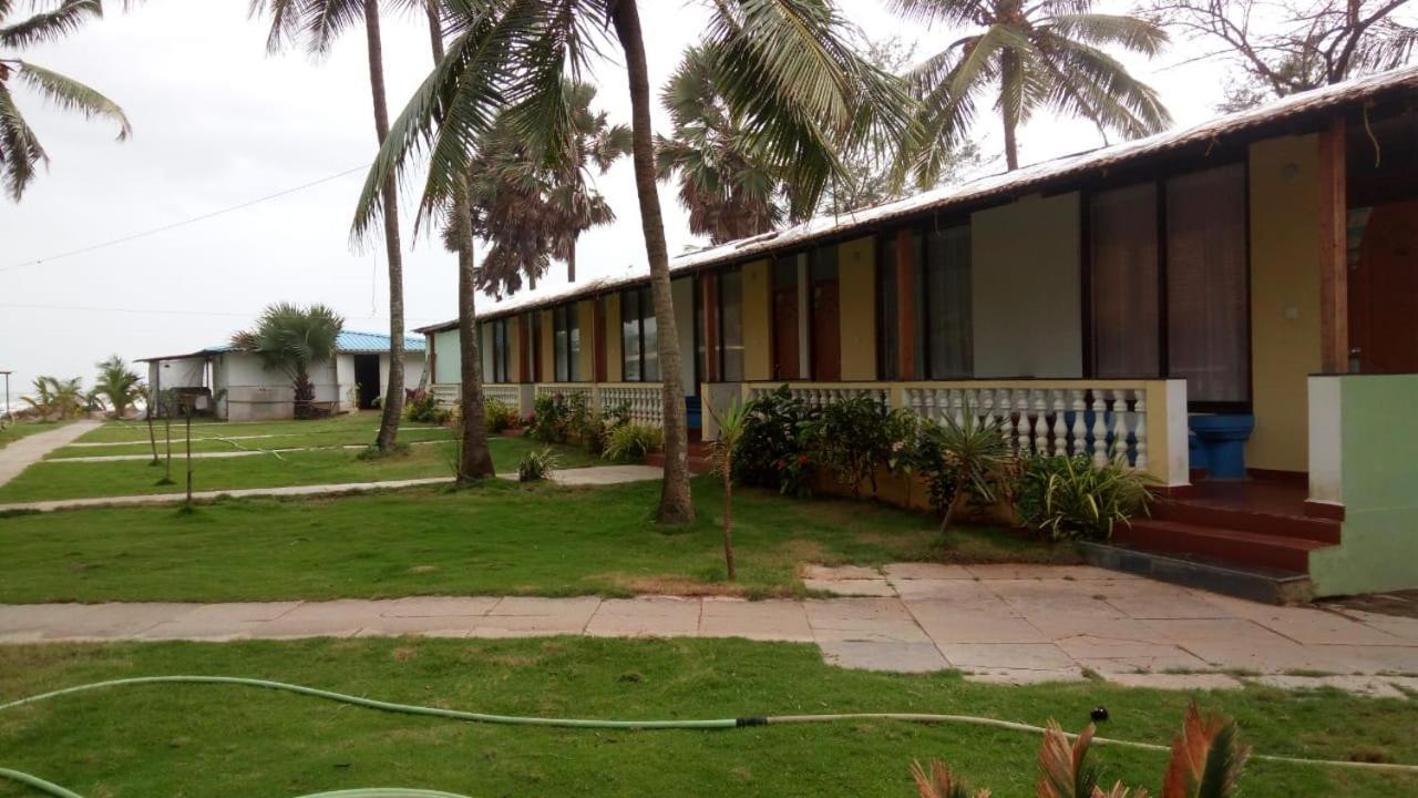 Hotel Rock Bite Morjim Exterior foto